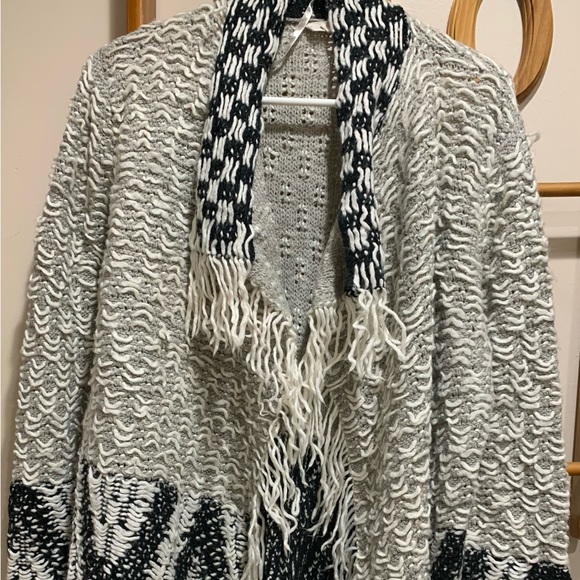 Love Stitch Sweaters - Sweater